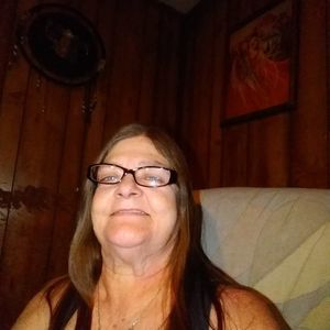 Meet your Posher, Cynthia